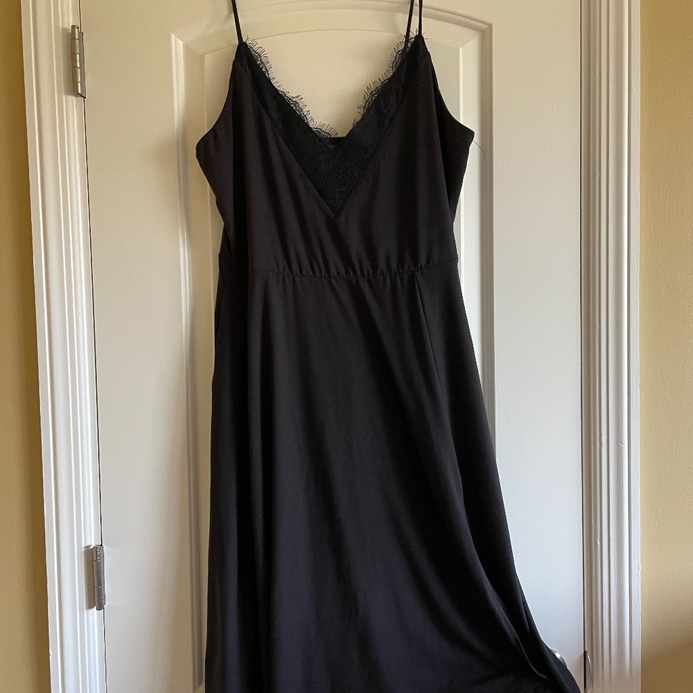 Socialite Black Dress